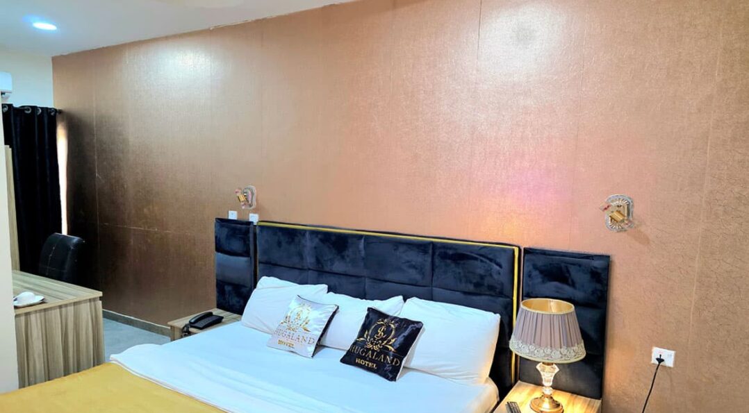 Royal Standard Room